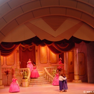 Beauty_and_the_Beast_Stage_Show_19