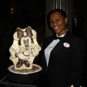 Our head server Shontal with Minnie