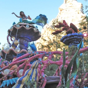Disneyland Parade of Dreams 20
