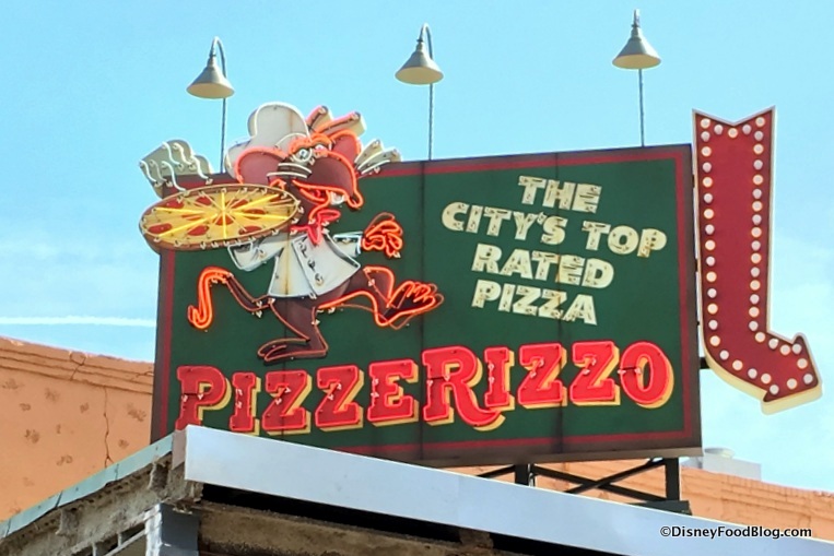 Hollywood-Studios-PizzeRizzo-sign-September-2016-11.jpg
