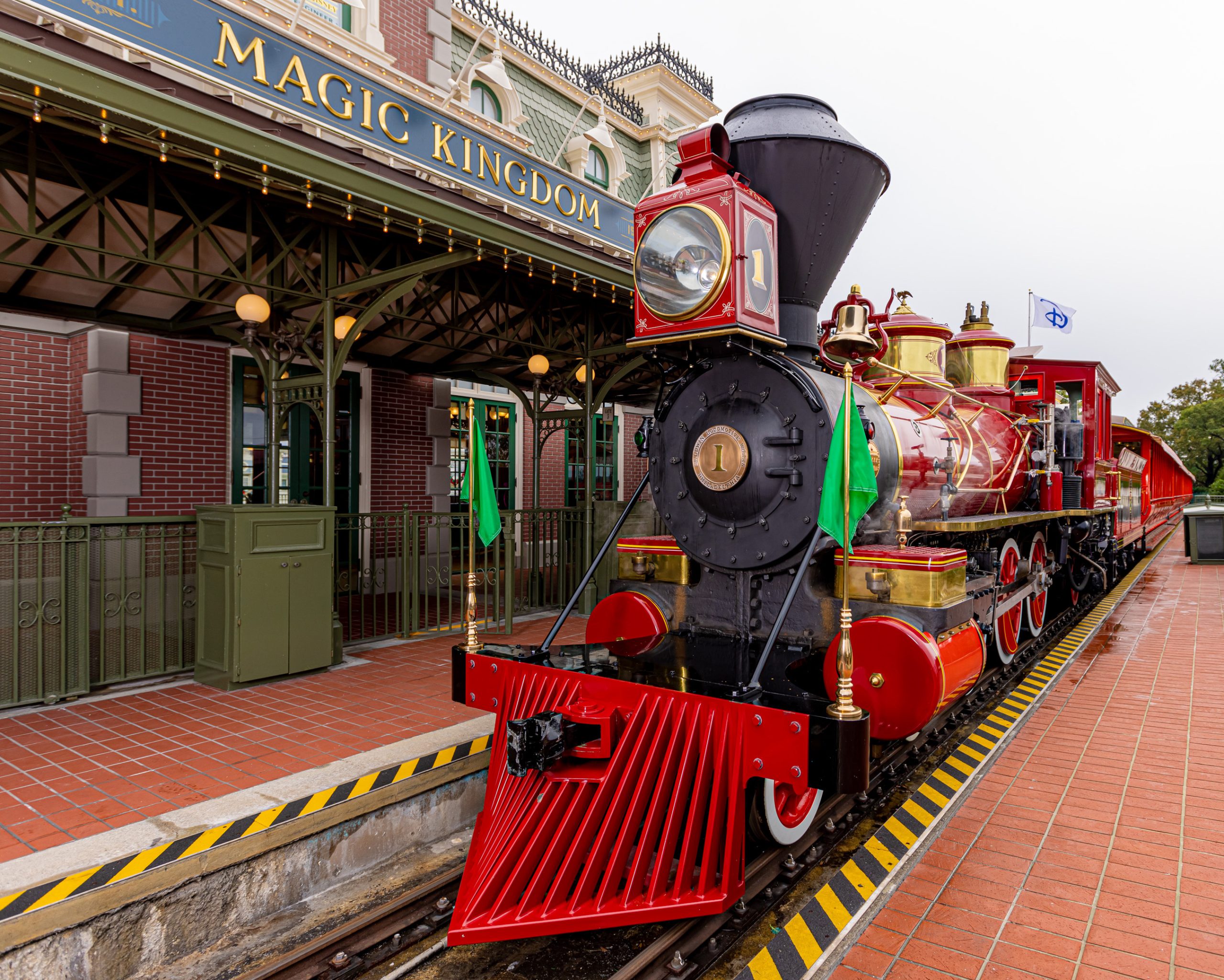 mickey-mouse-the-walt-disney-world-railroad-reopening-wdw-2022-magic-kingdom-2-scaled.jpg
